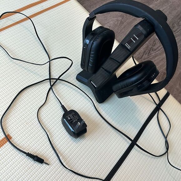 ION wireless headphones - Picture 6 of 6